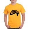 camiseta de algodón de color naranja personalizada con una replica del logo de NIKE poniendo PEKE y colgando un chupete del logo nike