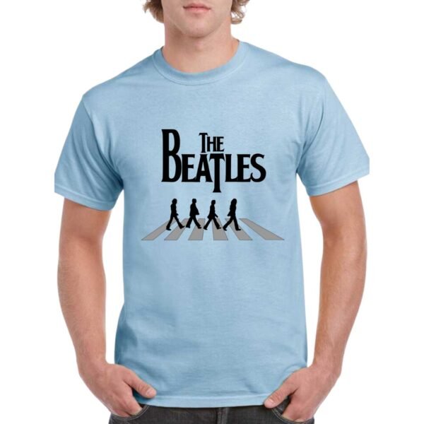 Camiseta de algodón de color azul celeste personalizada con la imagen de los 4 Beatles cruzando un paso de peatones