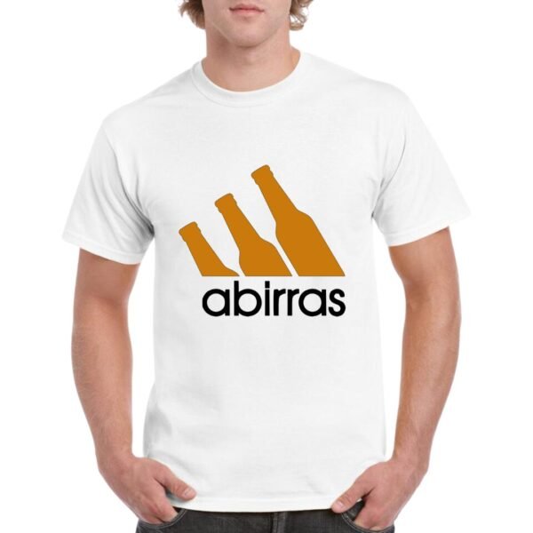 Camiseta de algodón de color blanco personalizada con una caricatura de la famosa marca adidas pero utilizando ABIRRAS