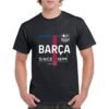 Camiseta de color negro con el escudo del F.C. Barcelona e indicando Since 1899 con un diseño super moderno