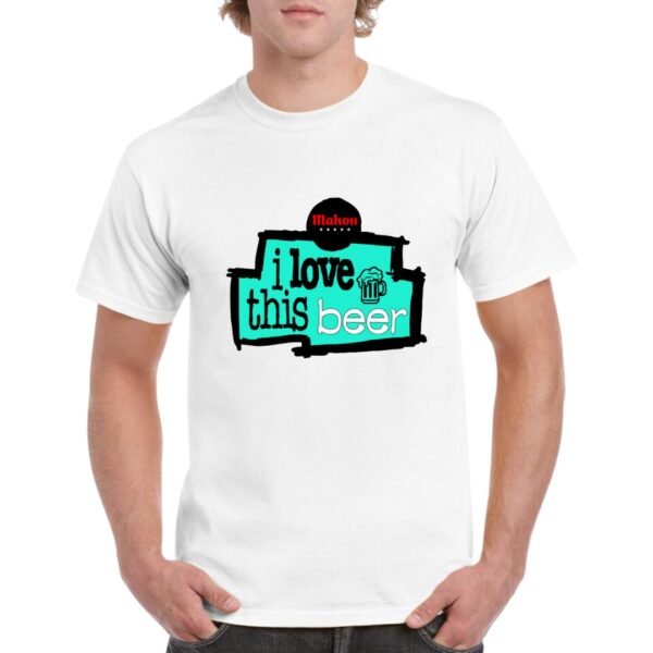 Camiseta unisex de color blanco personalizada con una caricatura humoristica del logo mitico de I LOVE THIS GAME de la NBA, pero con I LOVE THIS BEER