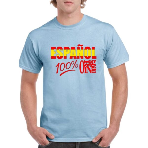 Camiseta de algodon de color azul celeste personalizada con la frase ESPAÑOL 100% ORIGINAL con los colores rojo y gualda de la bandera española