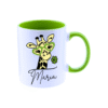 Taza ceramica de color blanco con el asa y el interior de color verde, personalizada con la imagen de una jirafa muy cuqui con las gafas y una flor en la boca de color a juego con el asa.