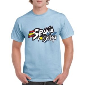 Camiseta de color azul celeste personalizada con un diseño exclusivo de ESPAÑA VOLEY PLAYA. Destacatar que la E de España esta identificada con los colores de la bandera española.