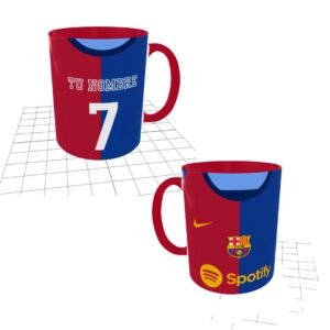 Taza de 11 onzas, con asa e interior de color granate, personalizada con la camiseta oficial del F.C. Barcelona de la temporada 2024-2025, personalizada con el nombre y dorsal que quiera el comprador.