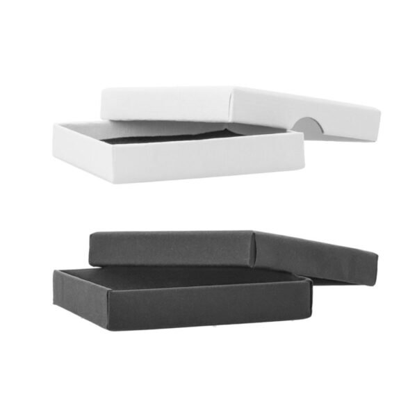 Estuhes de carton blanco y negro para regalo llaveros maitecrafs.com