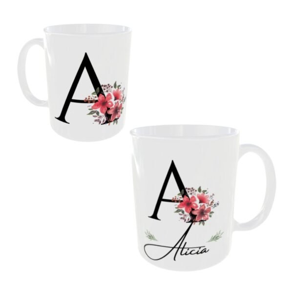 Taza cerámica de color blanco personalizable con el nombre de mujer y su inicial con unos ornamentos florales