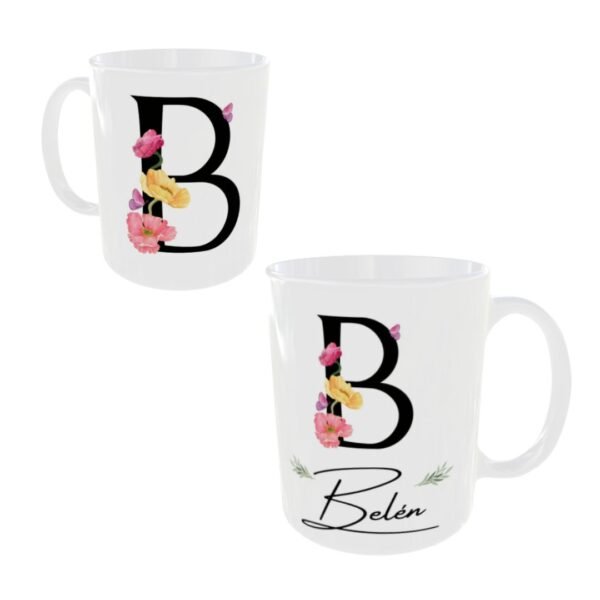 Taza cerámica de color blanco personalizable con el nombre de mujer y su inicial con unos ornamentos florales