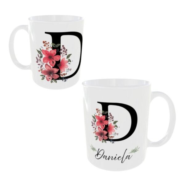 Taza cerámica de color blanco personalizable con el nombre de mujer y su inicial con unos ornamentos florales