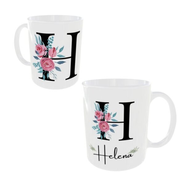 Taza cerámica de color blanco personalizable con el nombre de mujer y su inicial con unos ornamentos florales