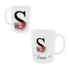 Taza cerámica de color blanco personalizable con el nombre de mujer y su inicial con unos ornamentos florales