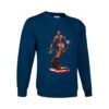 Sudadera clásica de color azul marino personalizada con una ilustración del grandisimo MICHAEL JORDAN con sus famosas zapatillas NIKE Air Jordan