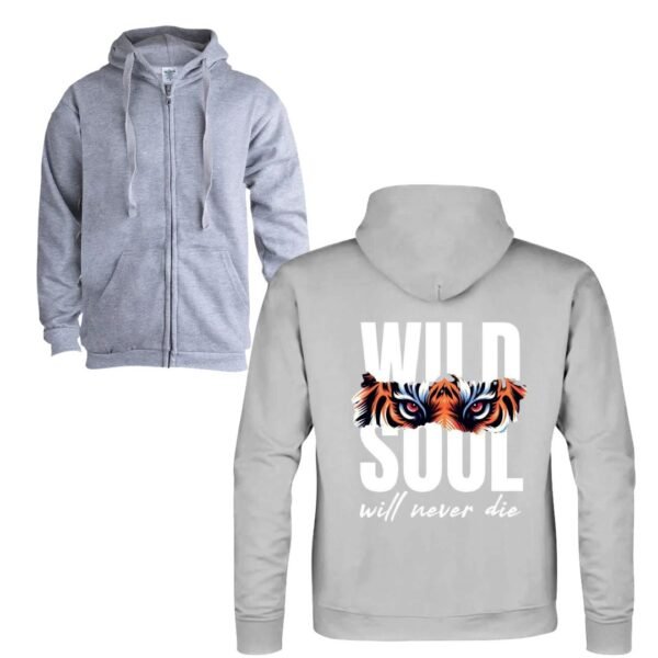 Sudadera unisex de color gris con cremallera frontal y capucha, personalizada con la frase WILD SOUL WILL NEVER DIE y la imagen de la mirada de un tigre