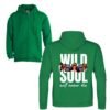 Sudadera unisex de color verde con cremallera frontal y capucha, personalizada con la frase WILD SOUL WILL NEVER DIE y la imagen de la mirada de un tigre