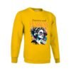 Sudadera clásica de color amarilla personalizada con una ilustracion grafica de una chica con unos auriculares y la frase "flawless and fearless" IMPECABLE Y VALIENTE