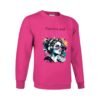Sudadera clásica de color fucsia personalizada con una ilustracion grafica de una chica con unos auriculares y la frase "flawless and fearless" IMPECABLE Y VALIENTE