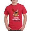 Camiseta unisex roja con ilustración del Capitán Cavernícola, un personaje animado con gran barba, garrote rojo y gesto entusiasta, acompañada del texto 'Capitán Cavernicola – Unga… Bunga!' en la parte frontal.
