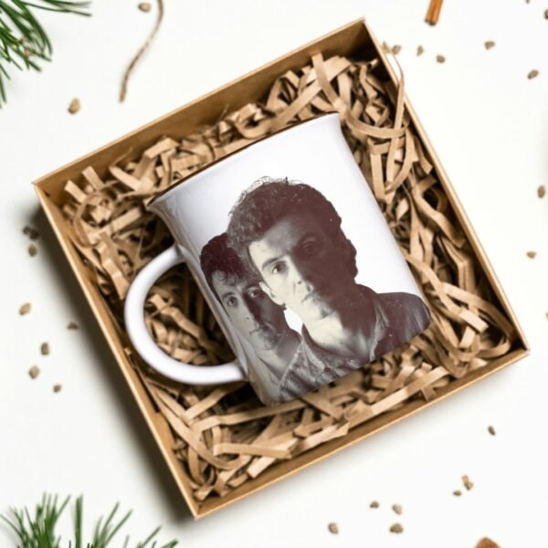 Compra la taza de El Último de la Fila Gira 2026. Diseño exclusivo, ideal para fans de la música española. Envíos a toda España.