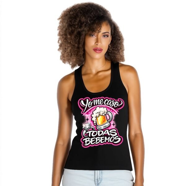 Camiseta despedida de soltera Yo me Caso Todas Bebemos color negro para novia