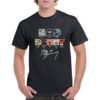 Camiseta unisex negra Bad Bunny con diseño exclusivo de todos sus álbumes desde 2016 hasta 2025. Ideal para conciertos, festivales y fans del cantante.