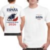 Camiseta blanca España Campeones del Mundo 2026 con ilustración de toro y capote y estampado en pecho y espalda.