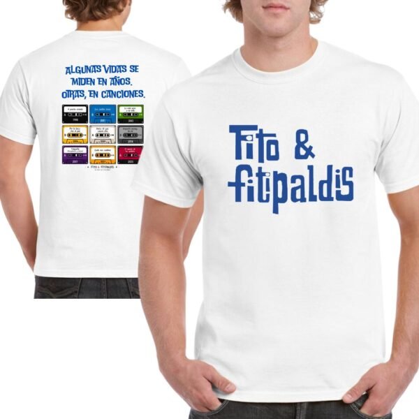 Camiseta blanca de Fito & Fitipaldis con estampado frontal y diseño de discografía
