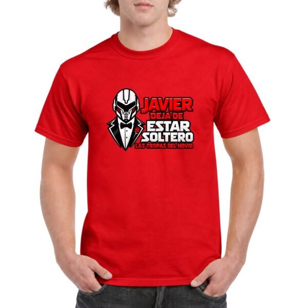 Camiseta roja para despedida de soltero con diseño Javier deja de estar soltero, Las tropas del novio
